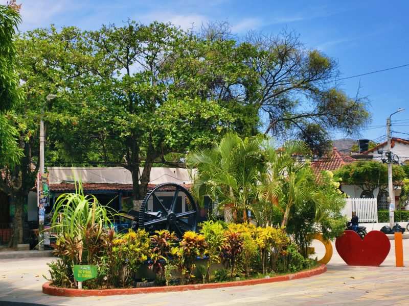 format: 2; filter: 109; fileterIntensity: 0.82; filterMask: 0; captureOrientation: 0;
runfunc: 0; algolist: 0;
multi-frame: 1;
brp_mask:0;
brp_del_th:0.0000,0.0000;
brp_del_sen:0.0000,0.0000;
motionR: 0;
delta:1;
bokeh:1;
module: photo;hw-remosaic: false;touch: (-1.0, -1.0);sceneMode: 12582912;cct_value: 0;AI_Scene: (23, 2);aec_lux: 102.0;aec_lux_index: 0;albedo:  ;confidence:  ;motionLevel: 0;weatherinfo: weather?Nublado, icon:1, weatherInfo:100;temperature: 40;